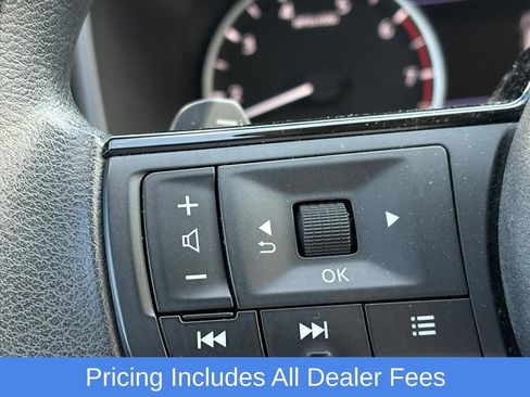 Used 2022 Nissan Rogue SV AWD/4WD image 11