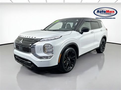 Used 2023 Mitsubishi Outlander SEL Black Edition image 5