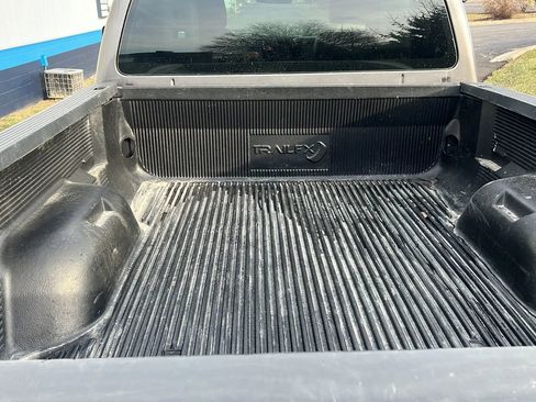 Used 2011 Ford F250 XL AWD/4WD image 13
