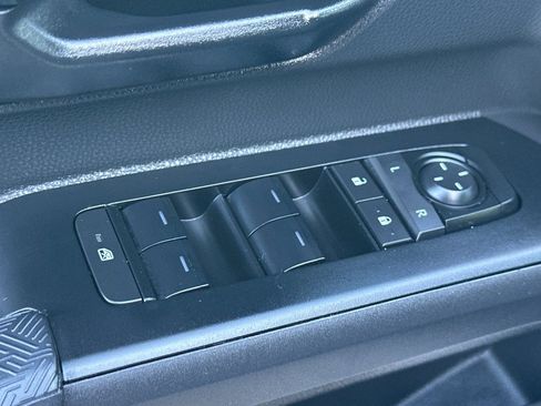 Certified 2025 Toyota Tacoma SR5 image 13