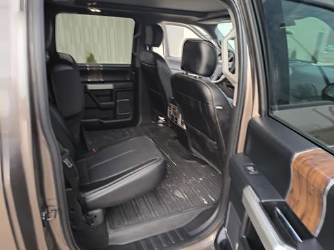 Certified 2018 Ford F150 Lariat w/ Equipment Group 502A Luxury image 18