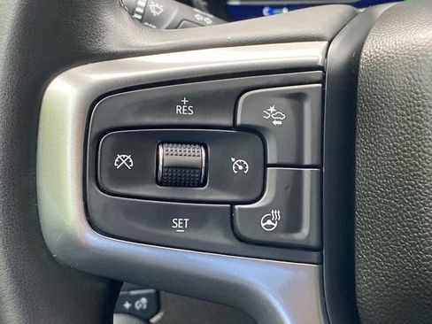 Used 2023 Chevrolet Silverado 1500 LT AWD/4WD image 19