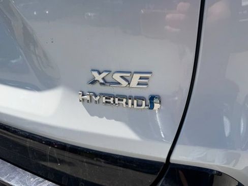 Used 2023 Toyota RAV4 XSE w/ XSE Grade Weather Package AWD/4WD image 10
