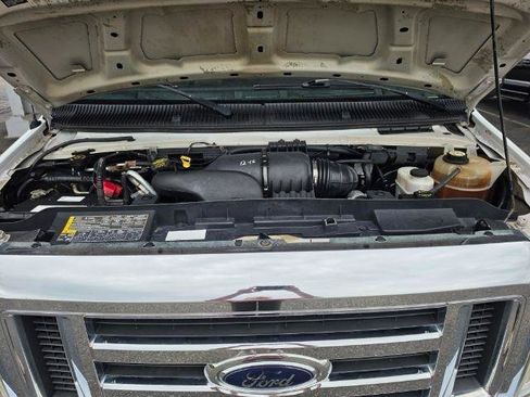 Used 2009 Ford E-350 and Econoline 350 Extended Super Duty RWD image 28