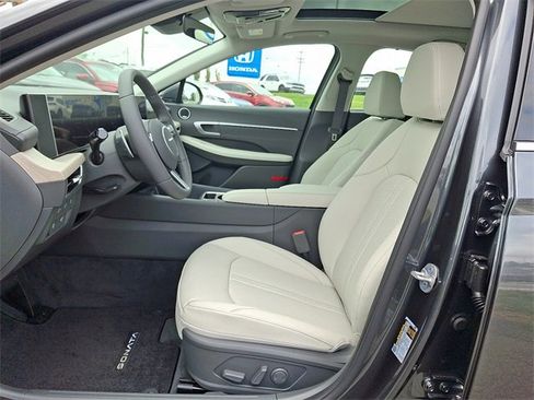 New 2026 Hyundai Sonata Limited image 13
