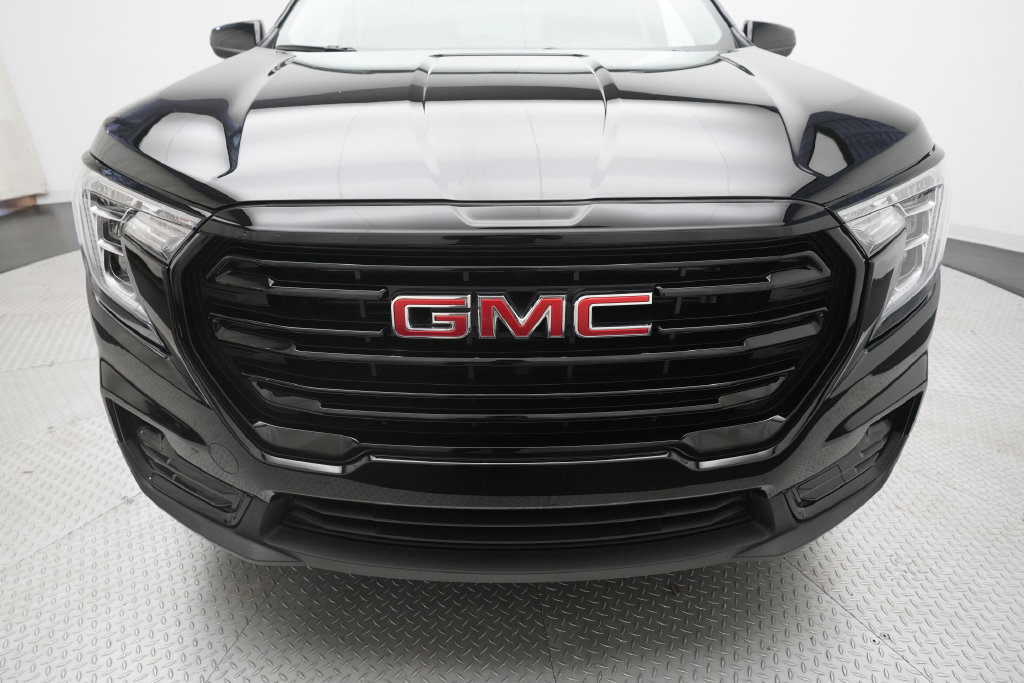 Certified 2024 GMC Terrain SLT w/ Elevation Edition AWD/4WD image 22