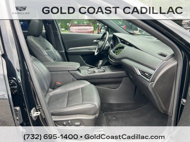 Used 2019 Cadillac XT4 Premium Luxury w/ Cold Weather Package FWD image 7