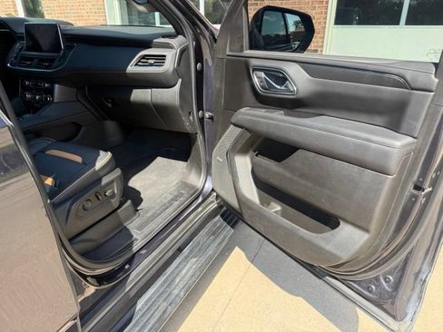 Used 2023 GMC Yukon AT4 w/ AT4 Premium Package AWD/4WD image 22