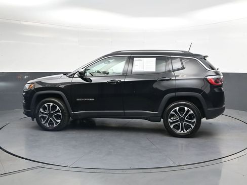 Used 2022 Jeep Compass Limited w/ Sun and Sound Group AWD/4WD image 6