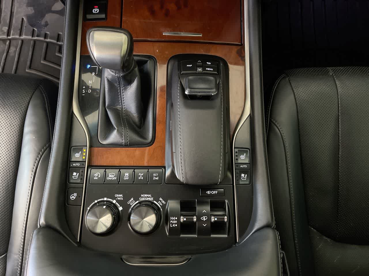 Used 2017 Lexus LX 570 4WD w/ Luxury Package image 20