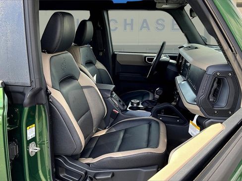 New 2025 Ford Bronco Big Bend w/ Black Diamond Package image 11