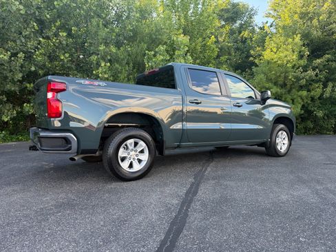 Used 2025 Chevrolet Silverado 1500 LT AWD/4WD image 22