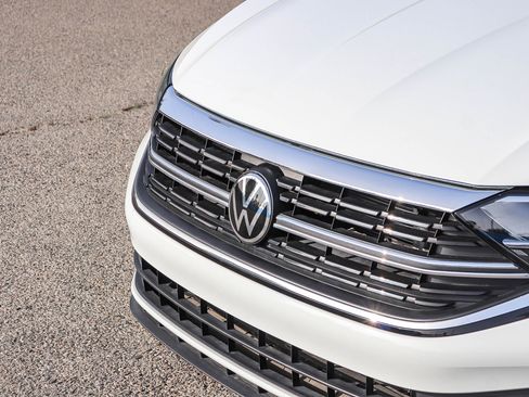 Used 2024 Volkswagen Jetta S image 6