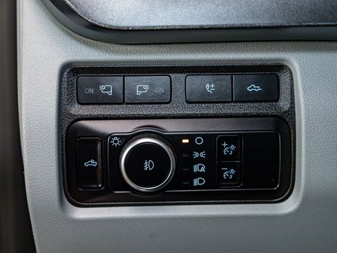 Used 2024 Ford F250 Limited image 22