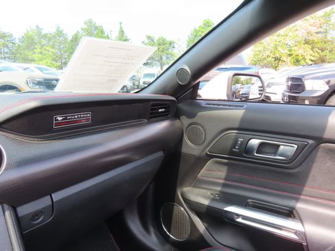 Used 2021 Ford Mustang GT Premium w/ Equipment Group 401A RWD image 19