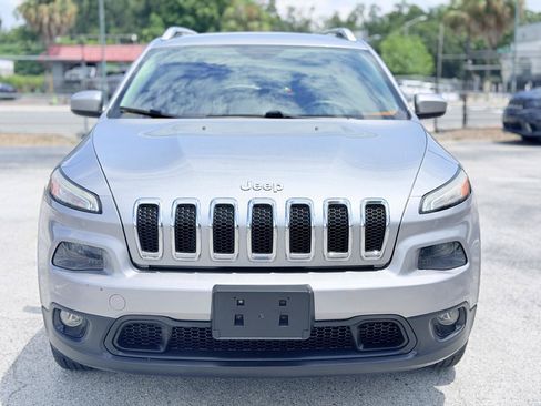 Used 2015 Jeep Cherokee Latitude w/ Comfort/Convenience Group AWD/4WD image 7