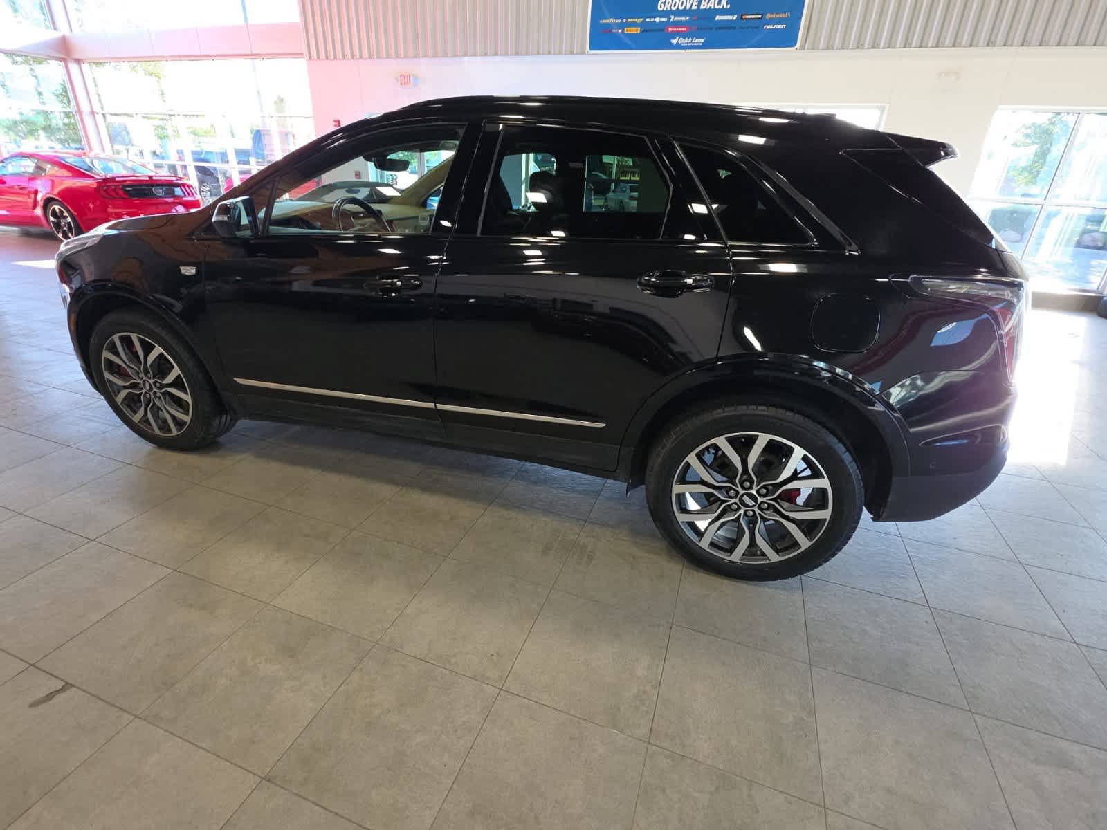 Used 2022 Cadillac XT5 Sportv w/ Platinum Package AWD/4WD image 12
