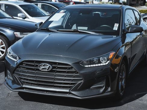 Used 2019 Hyundai Veloster 2.0 image 2
