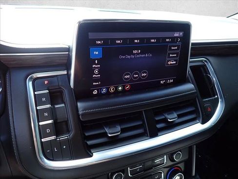 Used 2021 Chevrolet Suburban LT AWD/4WD image 22