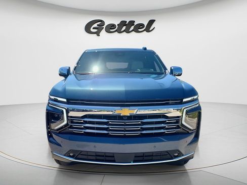 New 2026 Chevrolet Suburban Premier AWD/4WD image 2