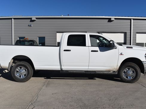 New 2026 RAM 3500 Tradesman image 4