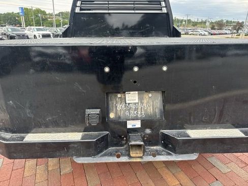 Used 2022 GMC Sierra 3500 Pro w/ Convenience Package AWD/4WD image 9