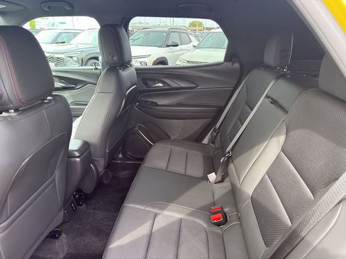 Used 2023 Chevrolet TrailBlazer RS w/ Convenience Package AWD/4WD image 33