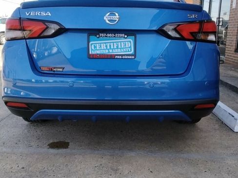 Used 2020 Nissan Versa SR w/ Convenience Package image 3