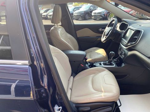Used 2015 Jeep Cherokee Limited AWD/4WD image 27