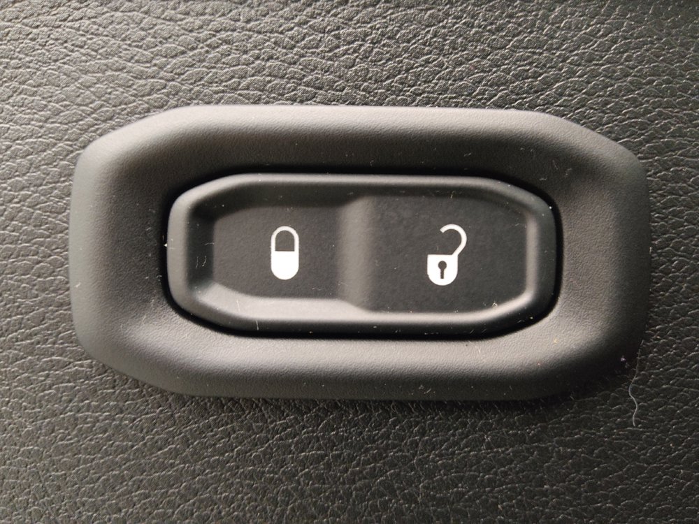 Used 2020 Jeep Wrangler Sport AWD/4WD image 27