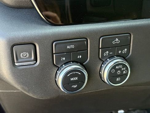 Used 2022 GMC Sierra 1500 Elevation AWD/4WD image 27