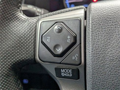 Used 2020 Toyota Tacoma SR5 image 18