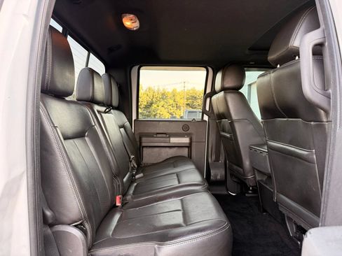 Used 2012 Ford F250 Lariat w/ Lariat Ultimate Pkg AWD/4WD image 25