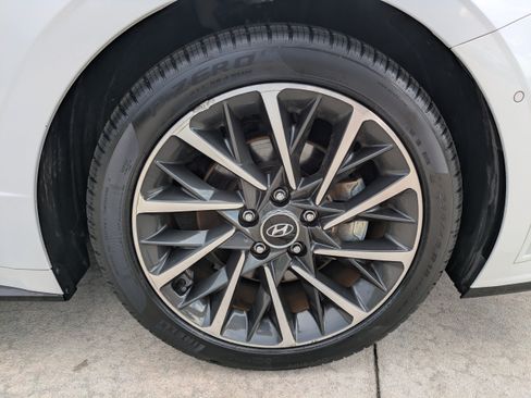 Used 2020 Hyundai Sonata Limited FWD image 9