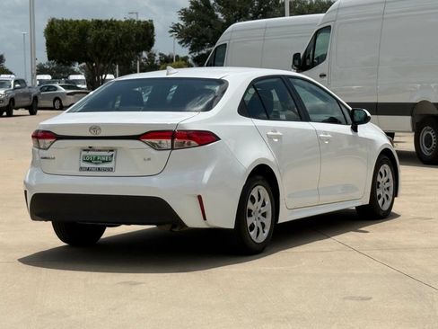 Used 2023 Toyota Corolla LE FWD image 6