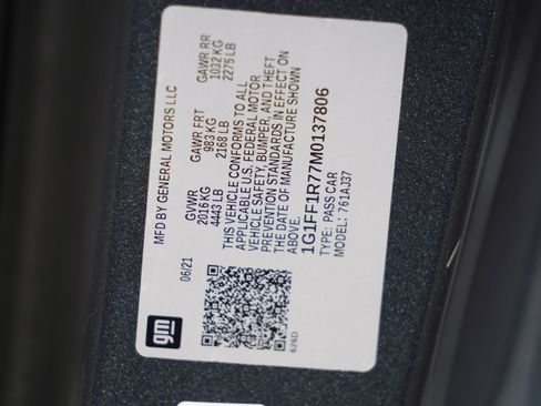 Used 2021 Chevrolet Camaro LT image 43