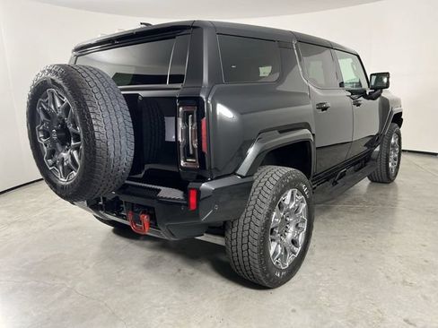 Certified 2024 GMC Hummer EV 3X w/ LPO, Illumination Package AWD/4WD image 8