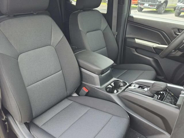 New 2026 Chevrolet Colorado W/T w/ WT Custom Package AWD/4WD image 18
