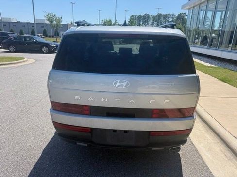 Used 2024 Hyundai Santa Fe SEL FWD image 7