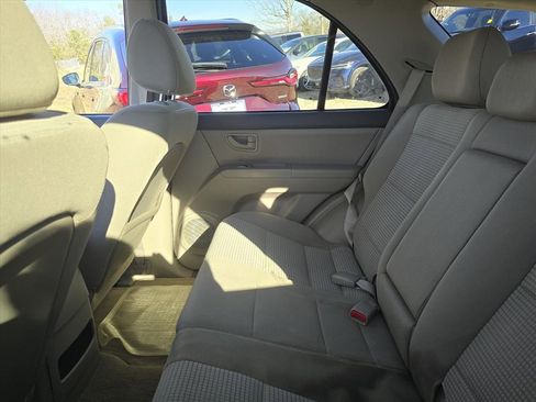 Used 2009 Kia Sorento LX image 6