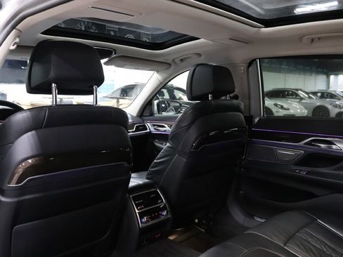 Used 2020 BMW 740i image 17