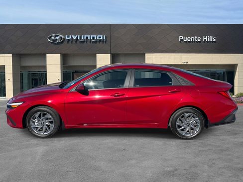 Certified 2024 Hyundai Elantra Blue image 3