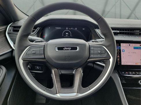 New 2026 Jeep Grand Cherokee Limited AWD/4WD image 12
