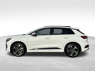 Used 2023 Audi Q4 e-tron Prestige w/ Black Optic Package video 2