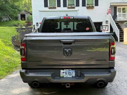 Used 2021 RAM 1500 Big Horn AWD/4WD image 2