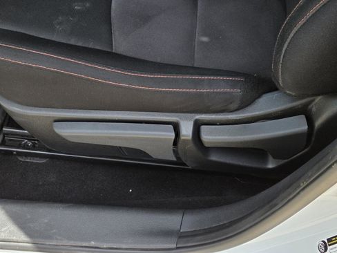 Used 2025 Nissan Sentra SR FWD image 24