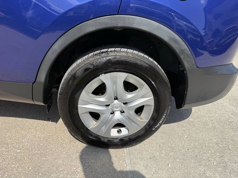 Used 2014 Toyota RAV4 LE FWD image 34