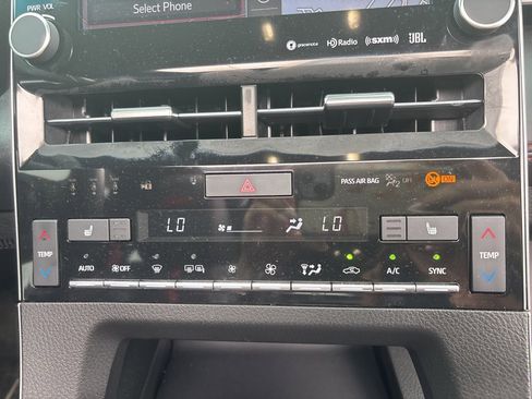 Used 2021 Toyota Avalon TRD image 34