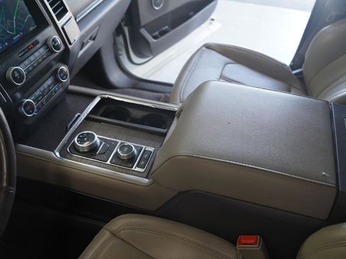 Used 2021 Ford Expedition Limited AWD/4WD image 21