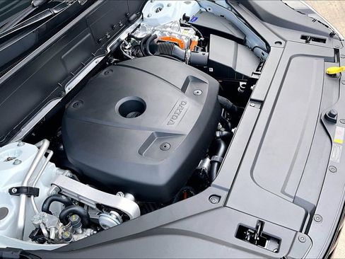 New 2026 Volvo XC90 T8 Plus AWD/4WD image 39